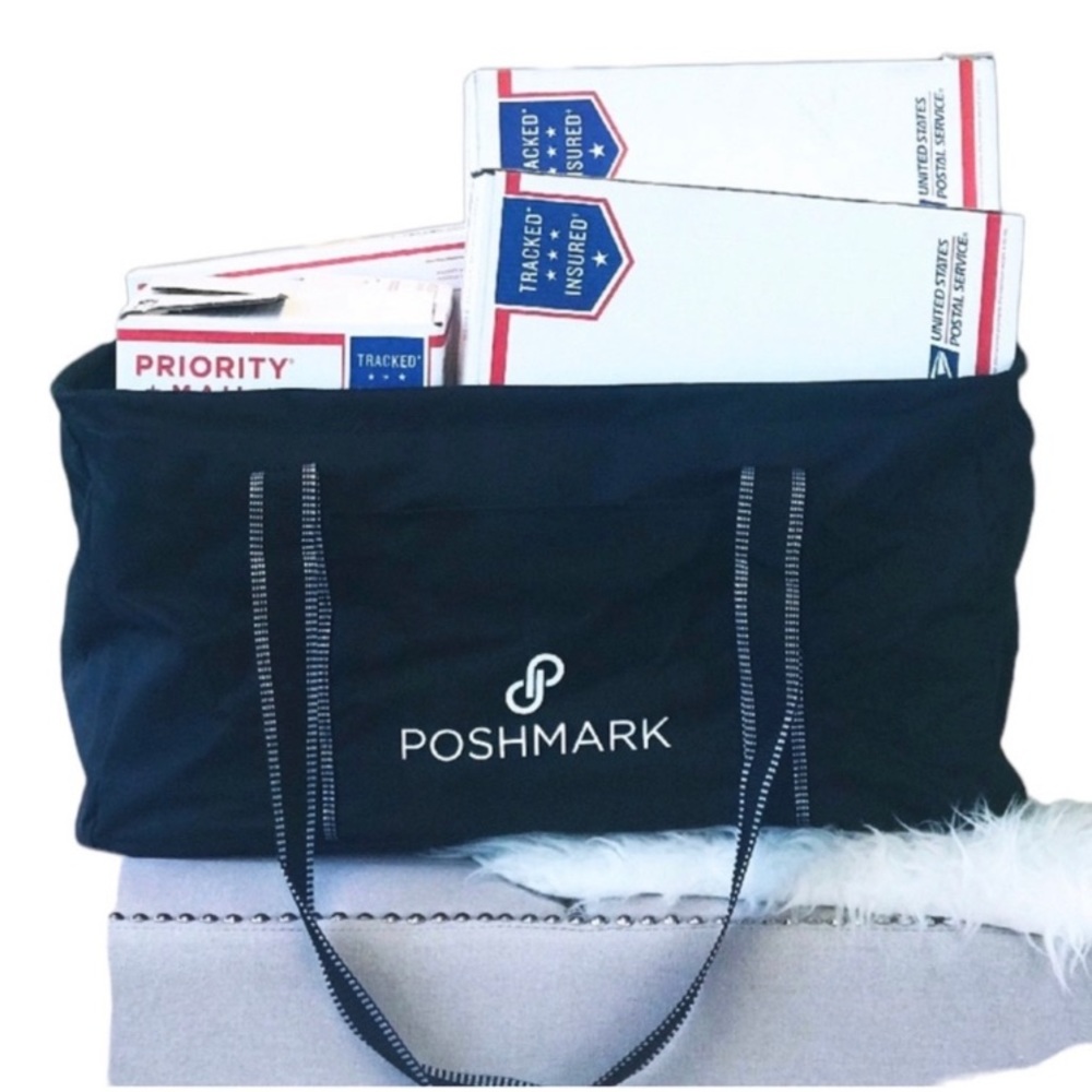 NWOT Authentic Poshmark Black Utility XL Mail Tote - Limited Edition Collapsible